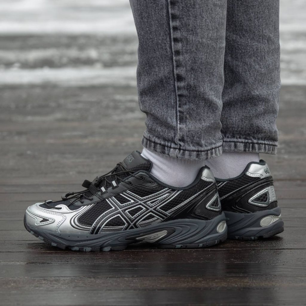 Asics Gel-Kahana TR v4 Carbon Black