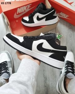 Nike Air Jordan 1 Low (чорно/білі)