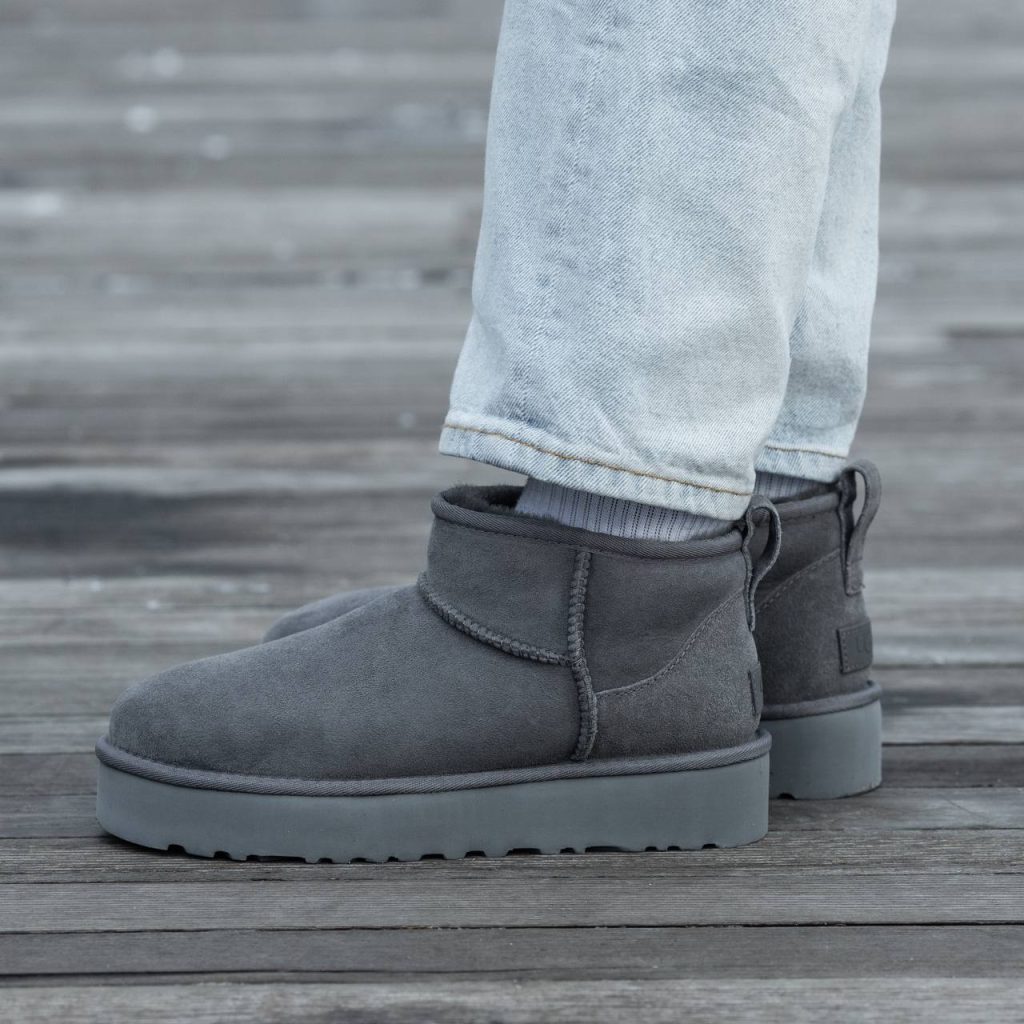 UGG Ultra Mini  Mid Platform Grey Suede