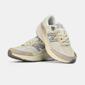 New Balance 990 v6 Beige
