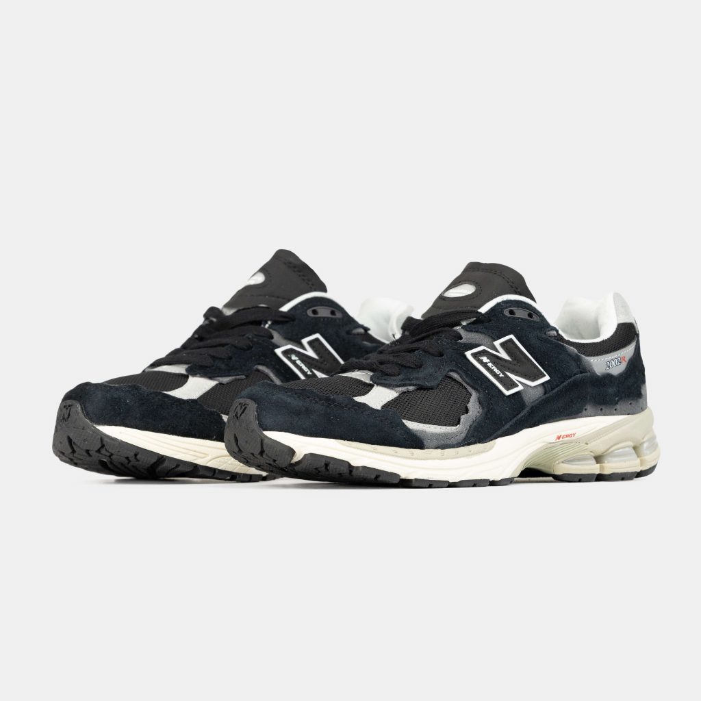 New Balance 2002R ‘Black Grey’