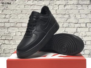 Nike Air Force 1 07 (чорні) ЗИМА