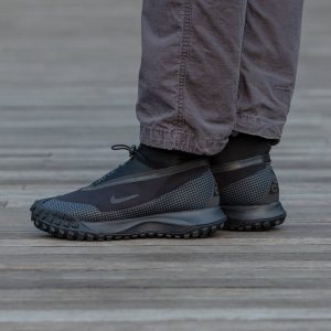 Nike ACG Mountain Fly Gore-Tex All Black