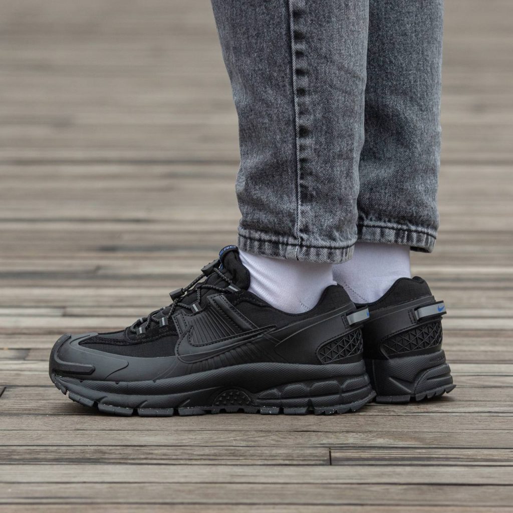 Nike Zoom Vomero Roam Black