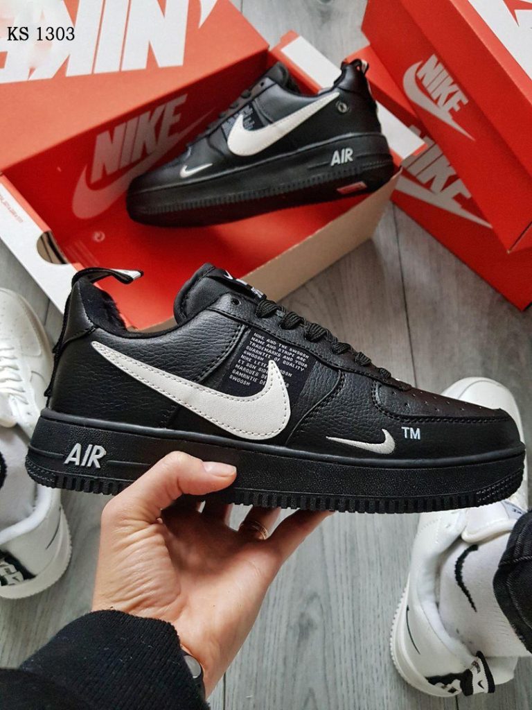 Кросівки Nike Air Force 1 07 Mid LV8 Low Black (чорні) ЗИМА