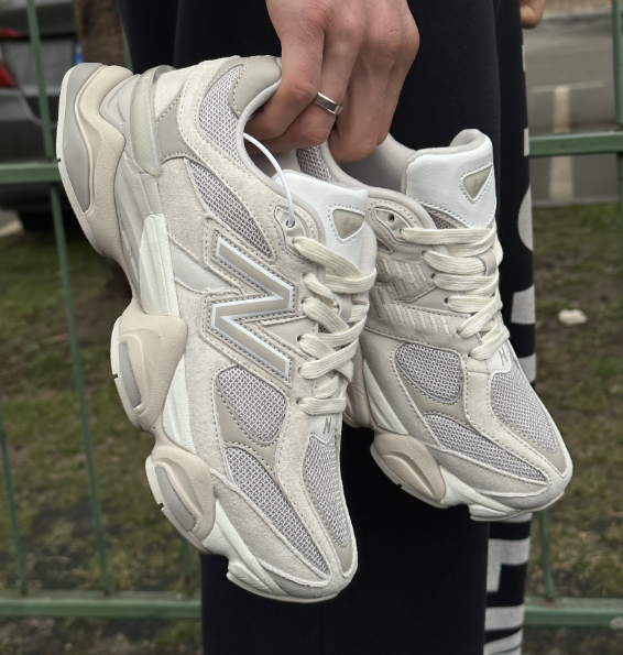 New Balance 9060 Milk Beige