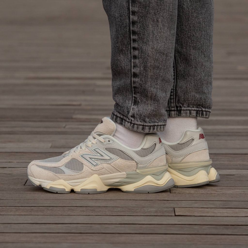 New Balance 9060 Grey/Sliver/Red