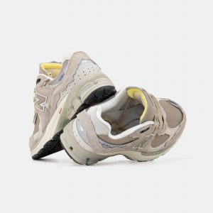 New Balance 2002R Biege