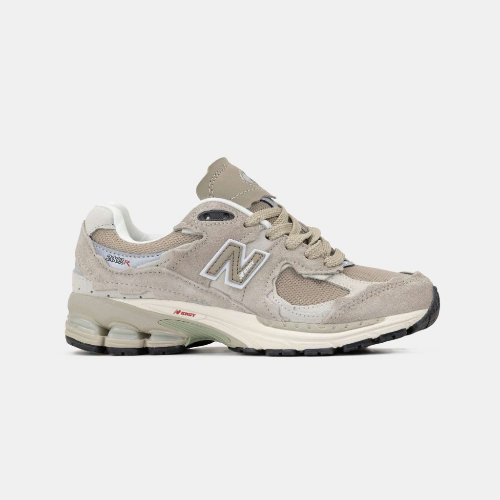 New Balance 2002R Biege