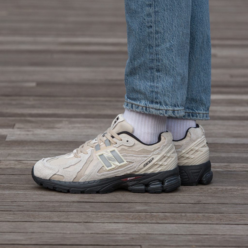 New Balance 1906D Protection Pack Beige  Black