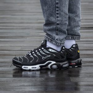 Nike Air Max TN Plus Black White