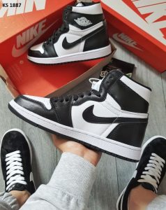 Кросівки Nike Air Jordan 1 High Black White (чорно/білі)