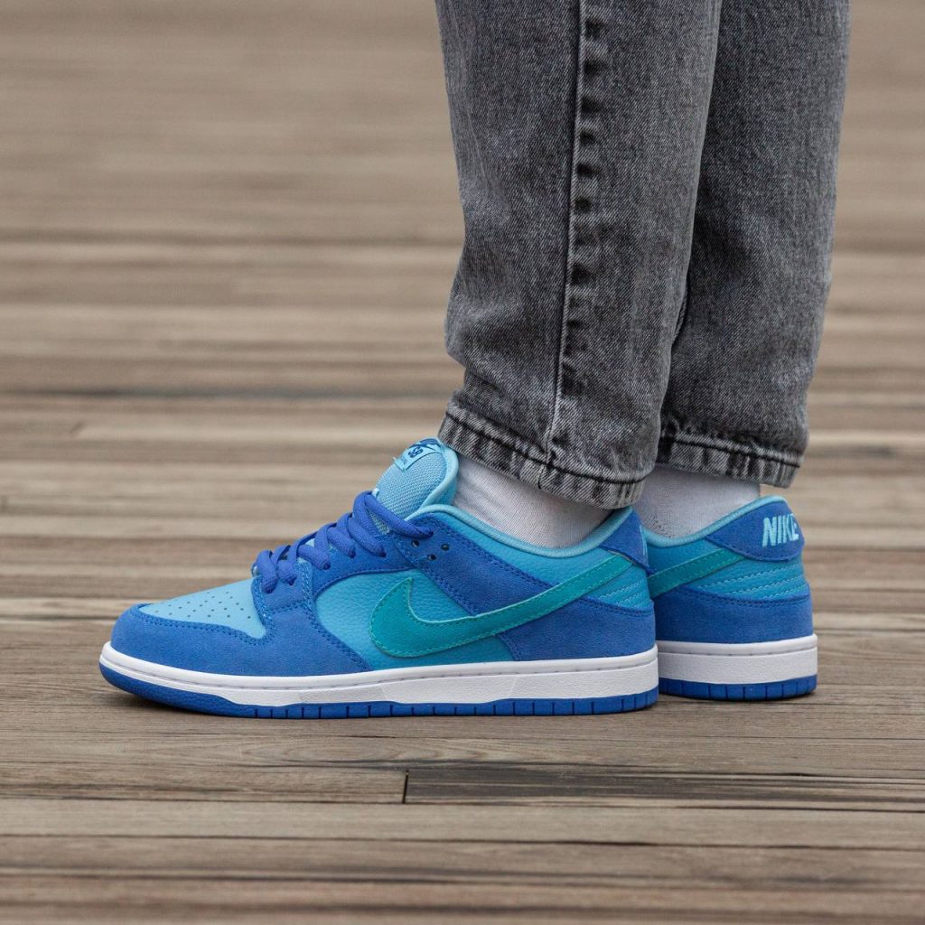 Nike SB Dunk Low Blue