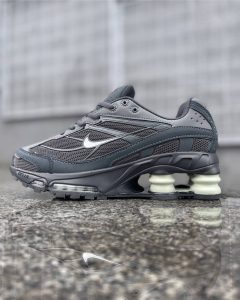 Nike Shox Ride 2 SP x Supreme Grey