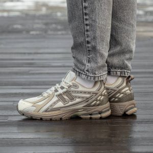 New Balance 1906R Beige