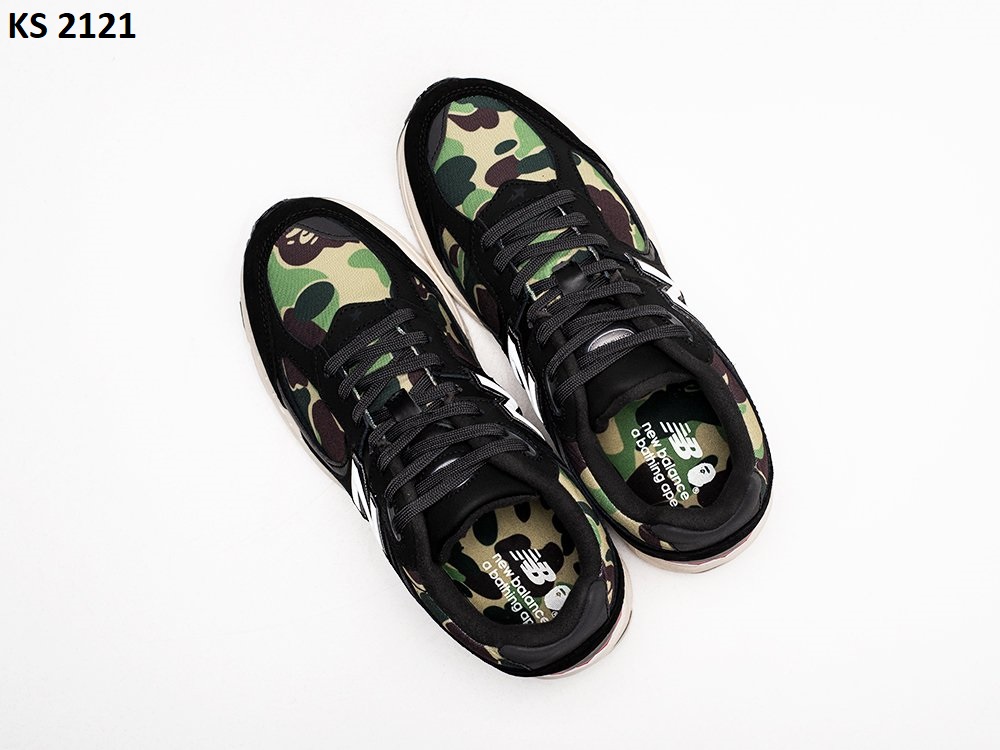 BAPE X New Balance 2002R (чорно/зелені)