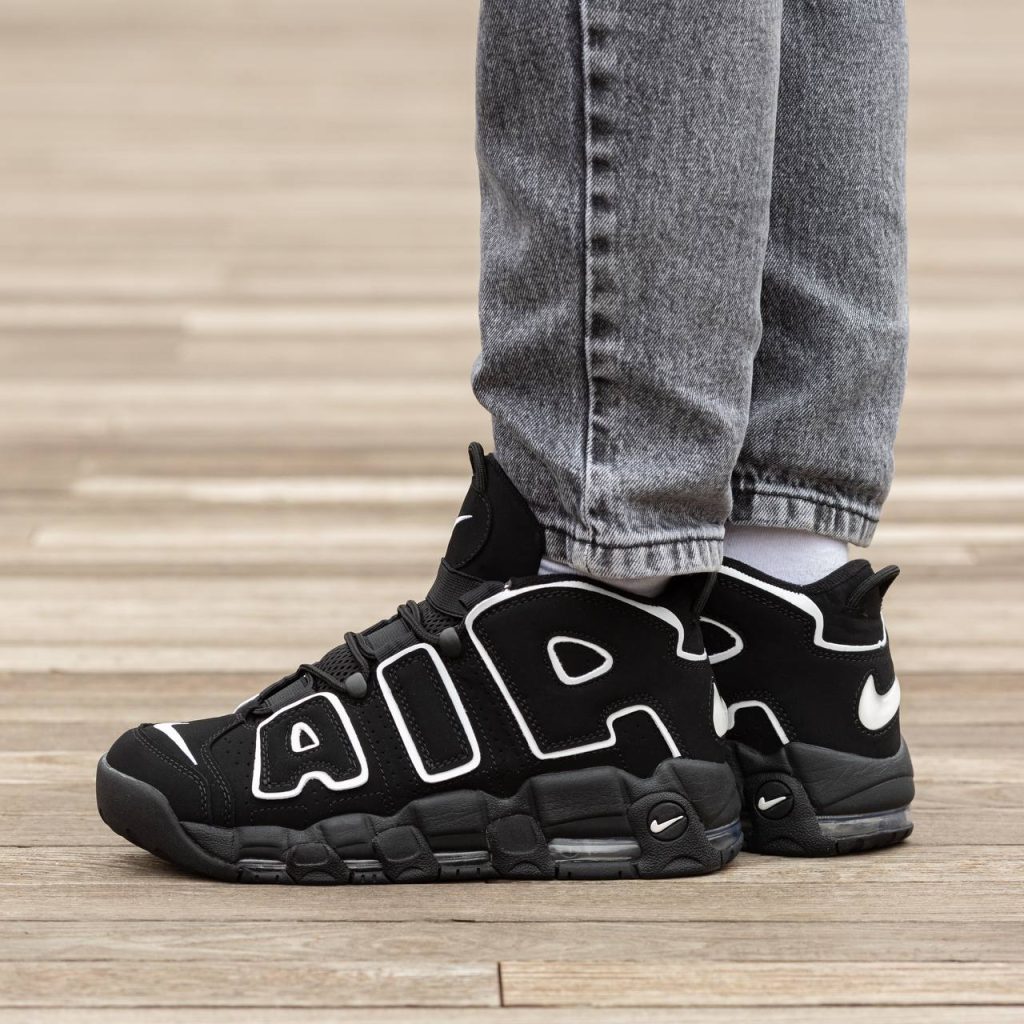 Nike Air More Uptempo Black White