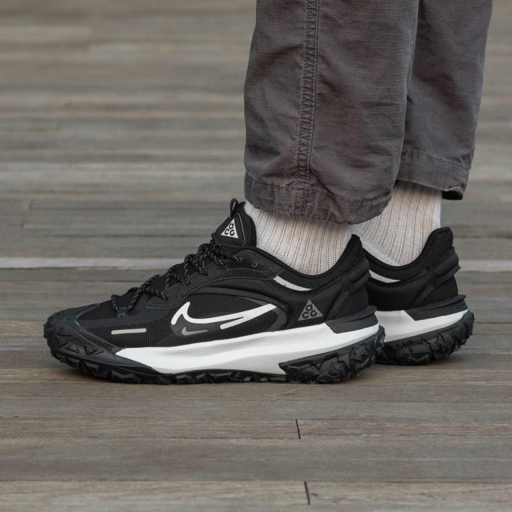 Nike ACG Mountain Fly 2 Black/White Gore-Tex