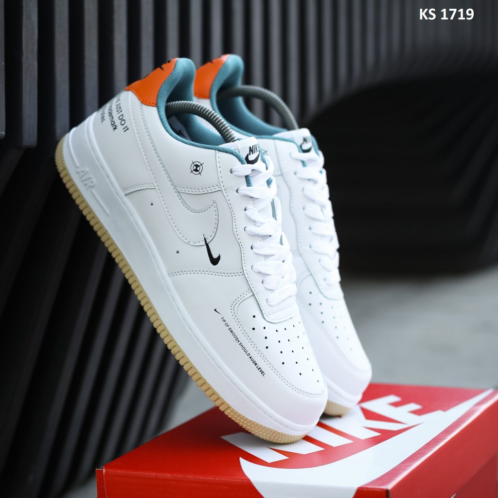 Nike Air Force 1 LV8 Low (білі)