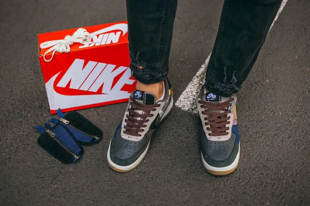 Nike Air Force x Travis Scott