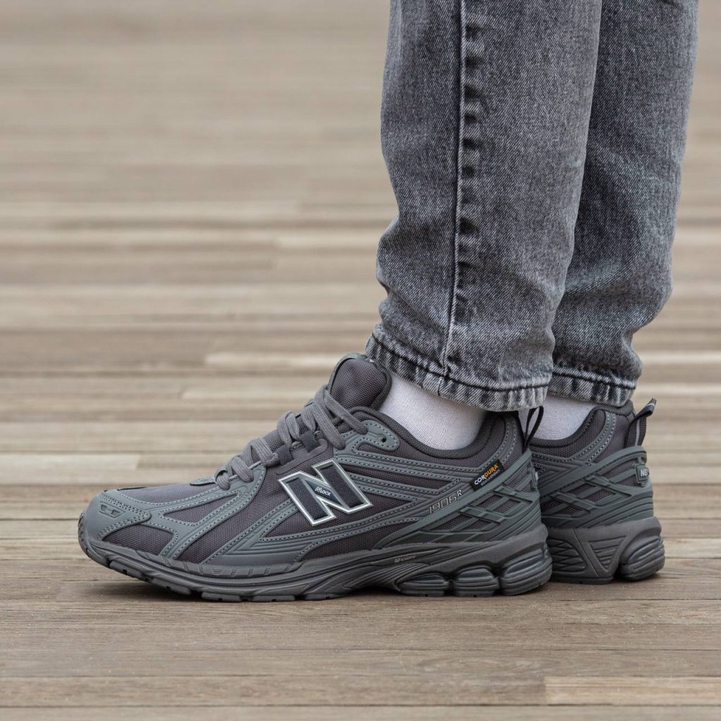 New Balance 1906 Gore-Tex "Magnet "