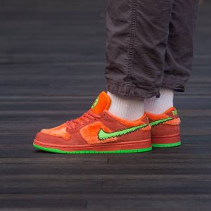 Nike SB Dunk Low Grateful Dead Bears Orange