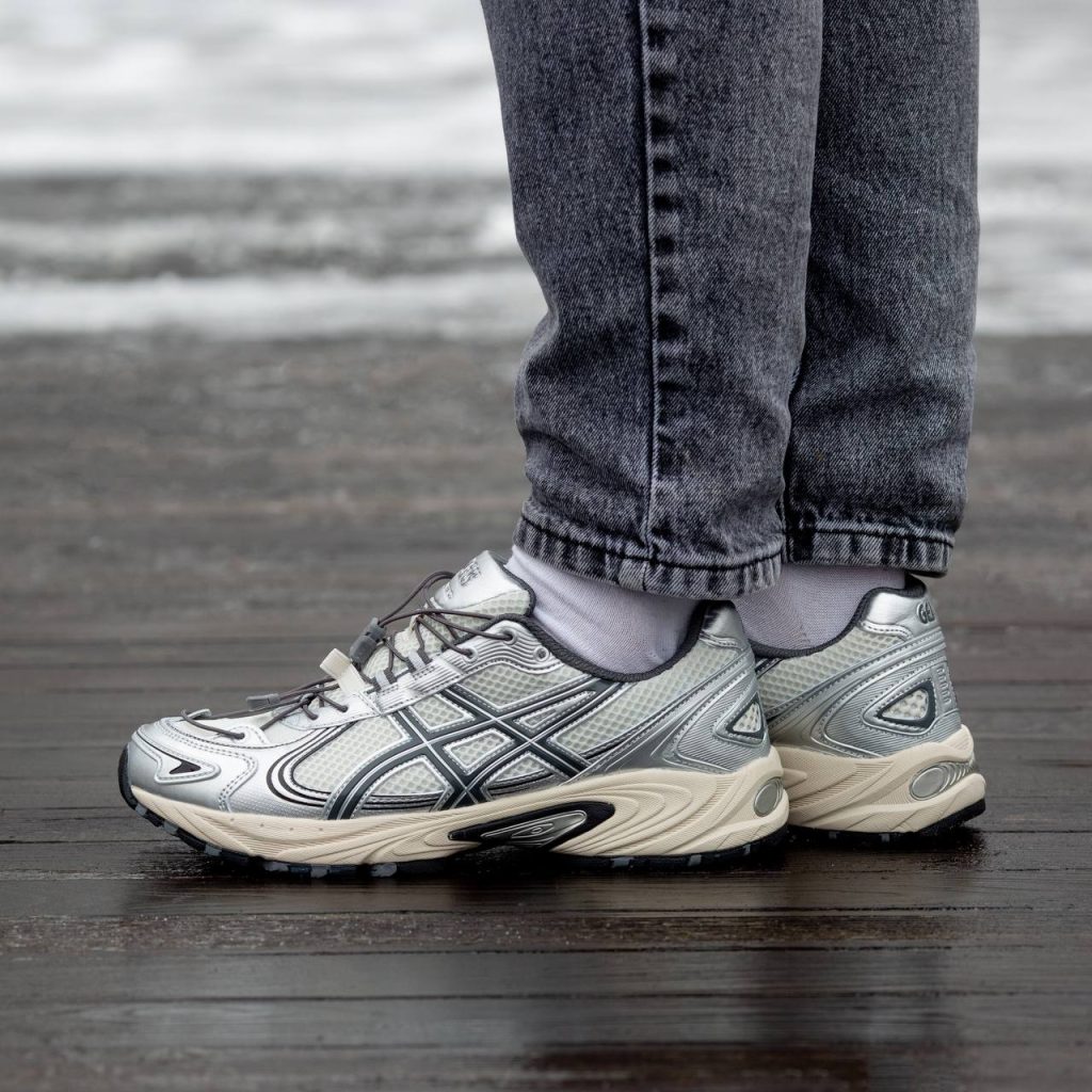 Asics Gel-Kahana TR V4 Silver Beige