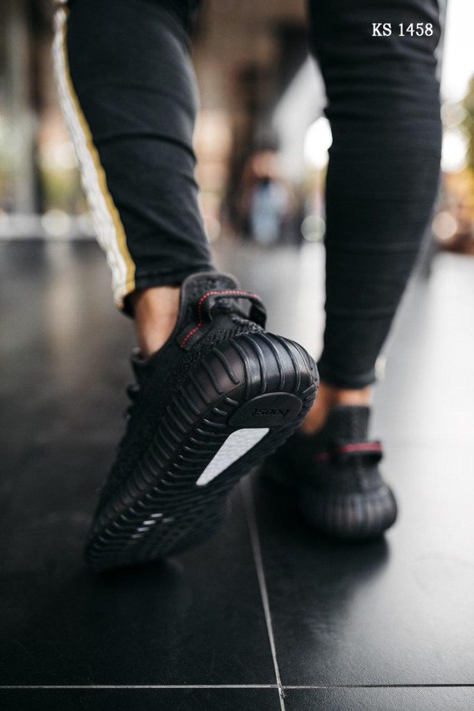 Yeеzy Boоst 350 v2 Black