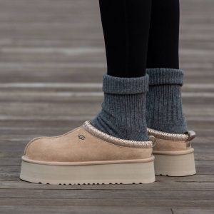 Ugg Tasman Platform Beige