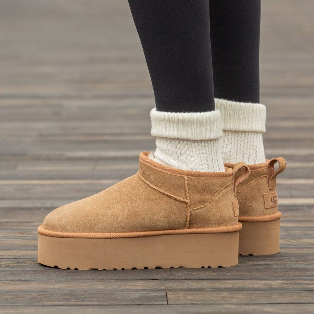 UGG Classic Ultra Mini Platform Boot Chestnut