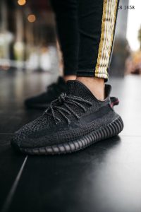Yeеzy Boоst 350 v2 Black