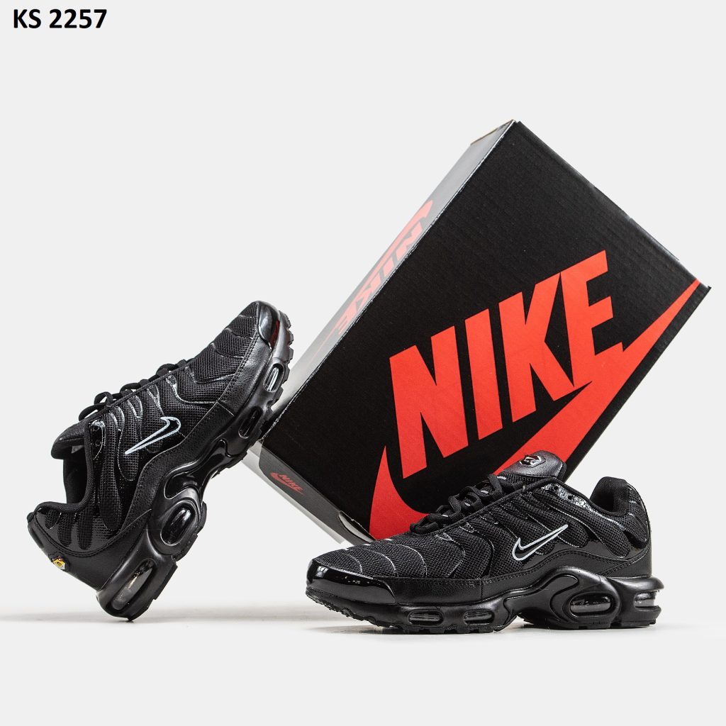 Кросівки Nike Air TN Max Plus Black (чорні)