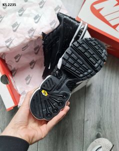 Кросівки Nike Air Max Plus III Black and White (чорно/білі)