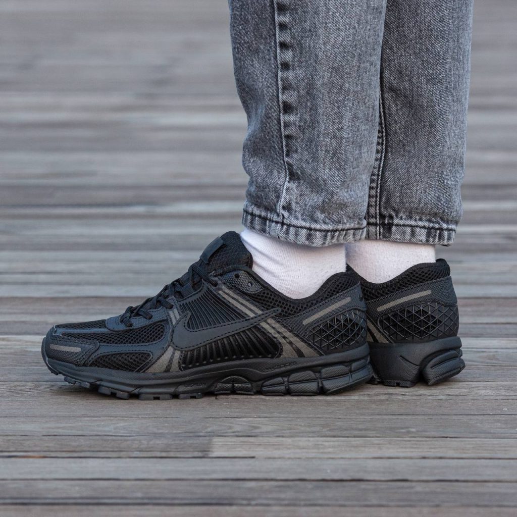 Nike Zoom Vomero 5 Climacool Black
