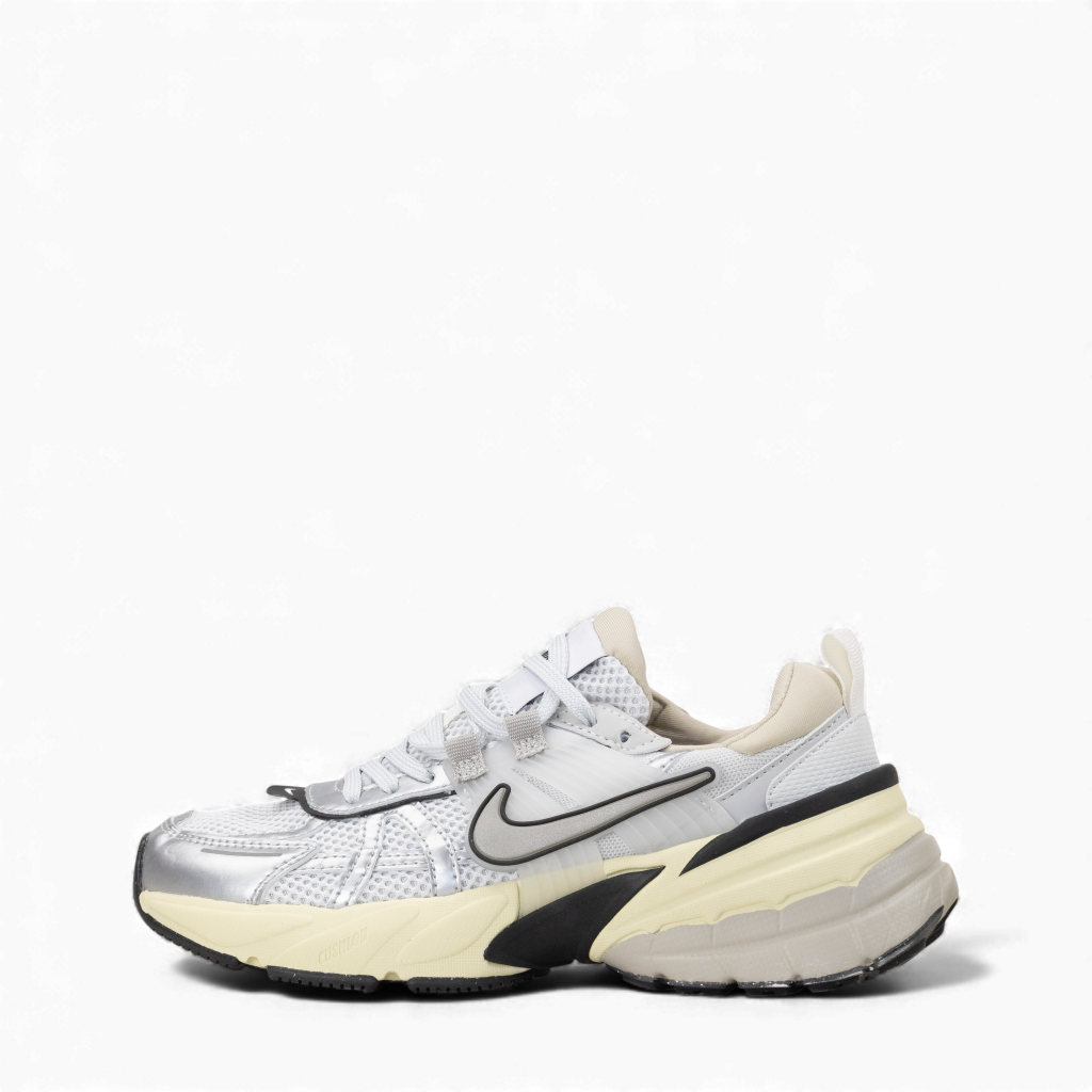 Nike V2K Runtekk Summit White Metalic Silver