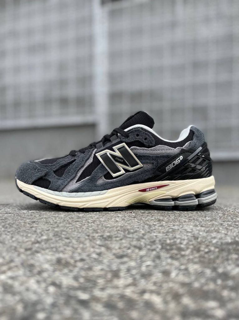 New Balance 1906D Protection Pack Black