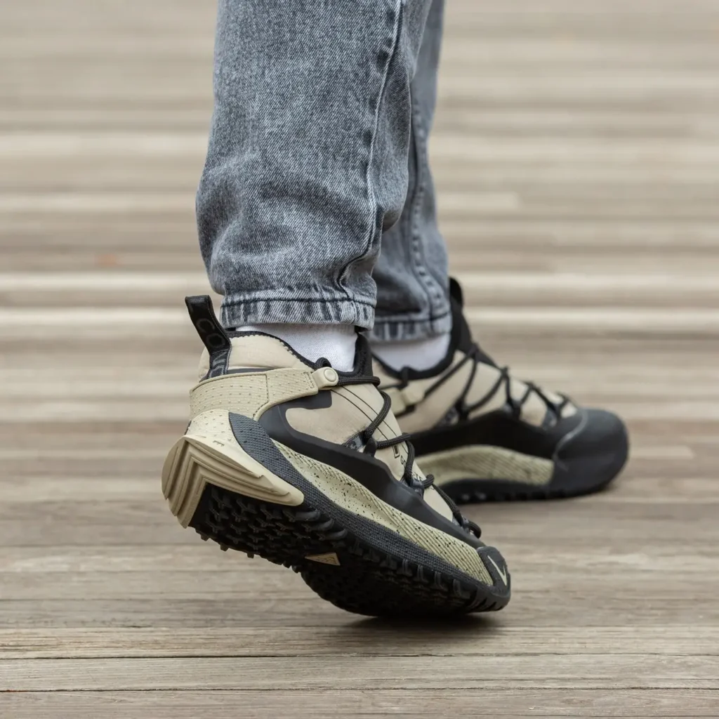 Nike ACG Terra Antarktik  Low Black Beige