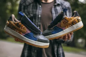 Nike Air Force x Travis Scott