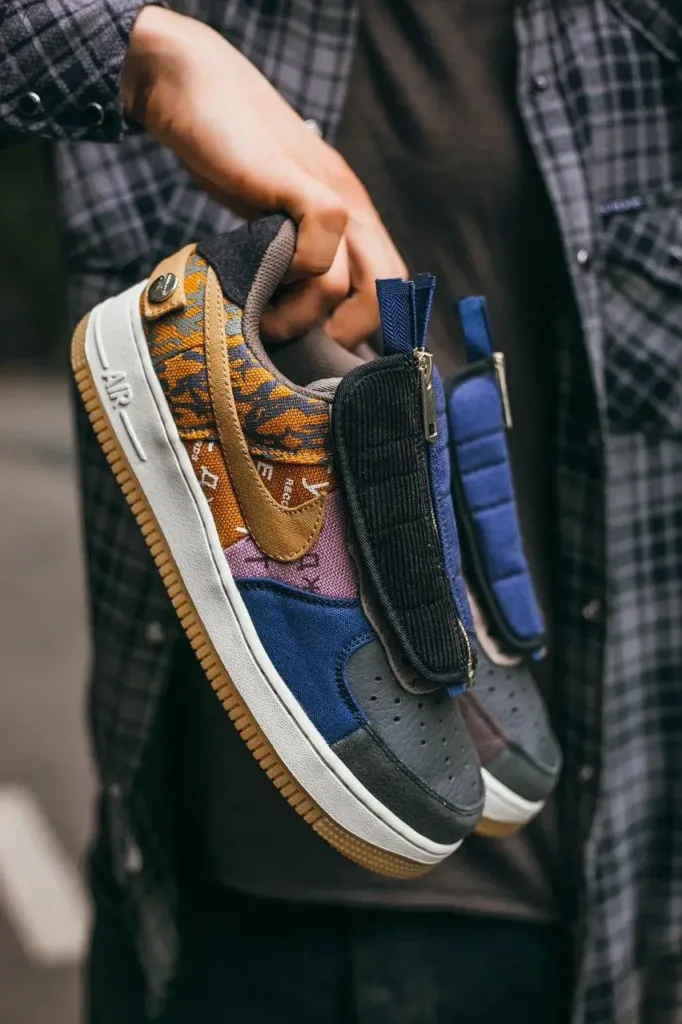 Nike Air Force x Travis Scott