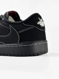 Air Jordan Retro 1 Low x Travis Scott  OG Black Phantom
