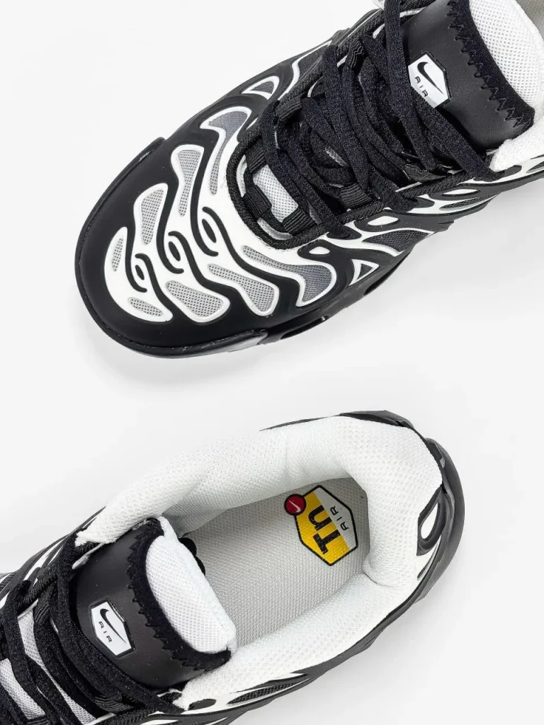 Nike Air Max Tn Plus Drift  Black Grey