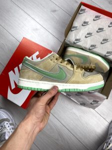 Nike SB dunk beige&green