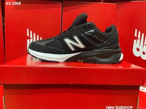 Кросівки New Balance 990 V5 Black and White (чорно/білі)