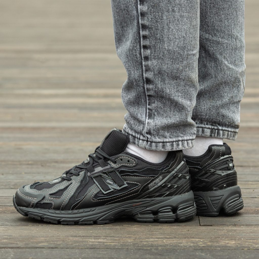 New Balance 1906D Protection Pack Triple Black