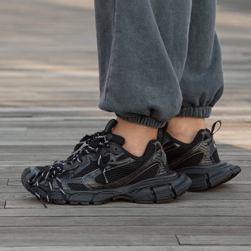 Balenciaga 3XL White Black