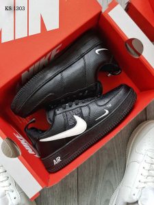 Кросівки Nike Air Force 1 07 Mid LV8 Low Black (чорні) ЗИМА
