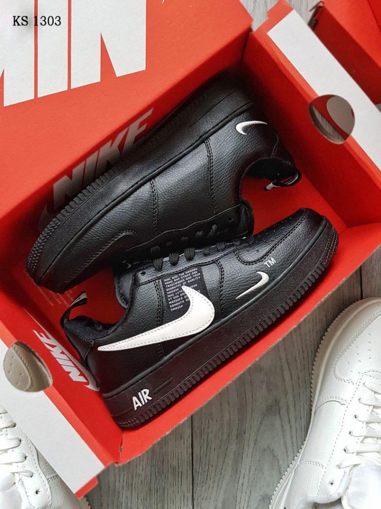 Кросівки Nike Air Force 1 07 Mid LV8 Low Black (чорні) ЗИМА