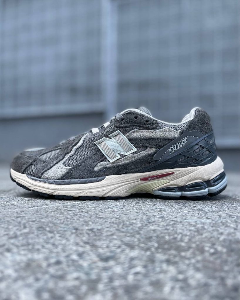 New Balance 1906D Grey