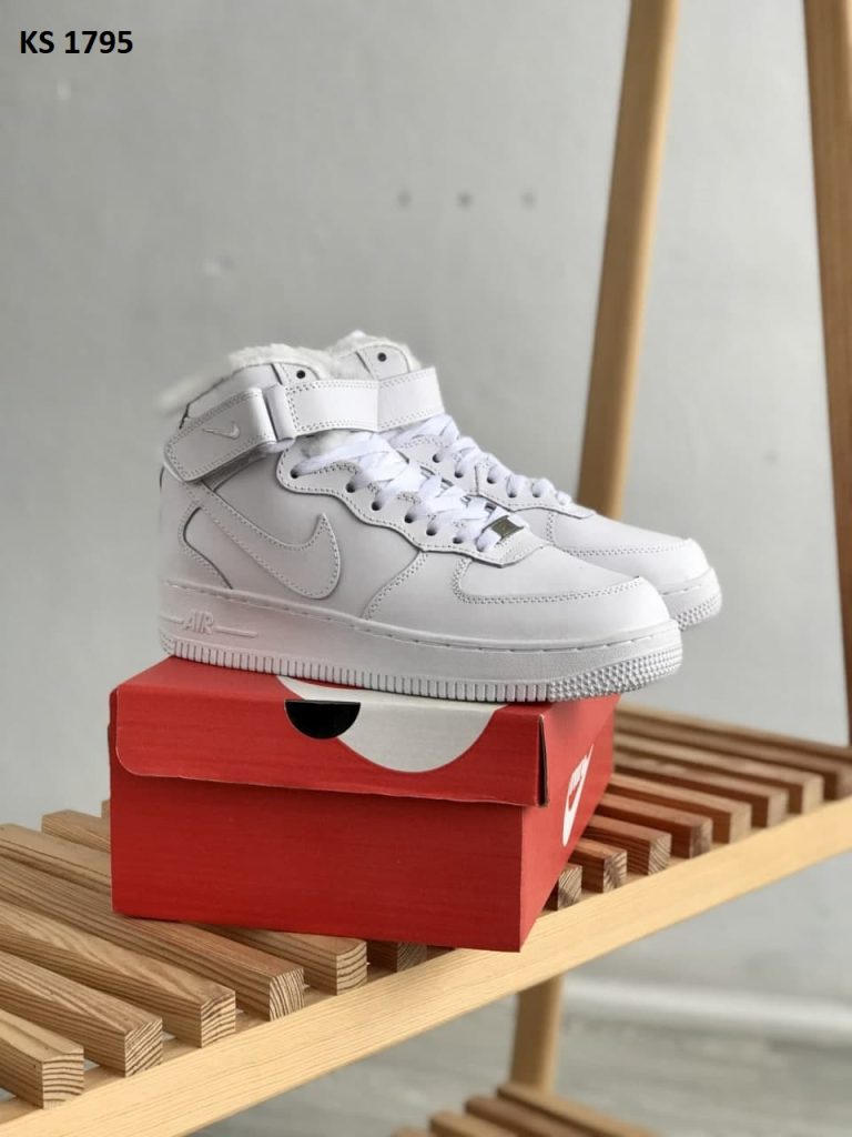 Nike Air Force 1 07 Mid LV8 (білі) ЗИМА