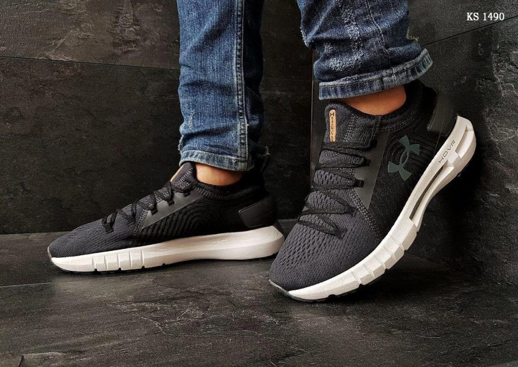 Under Armour Hovr (чорно/білі)